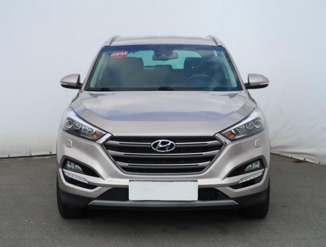 Hyundai Tucson  2.0 CRDi 