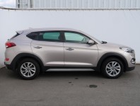 Hyundai Tucson  2.0 CRDi 