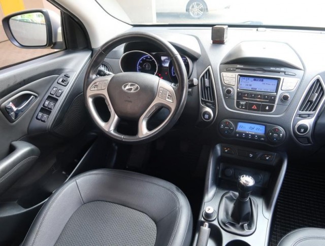 Hyundai ix35  2.0 CVVT 
