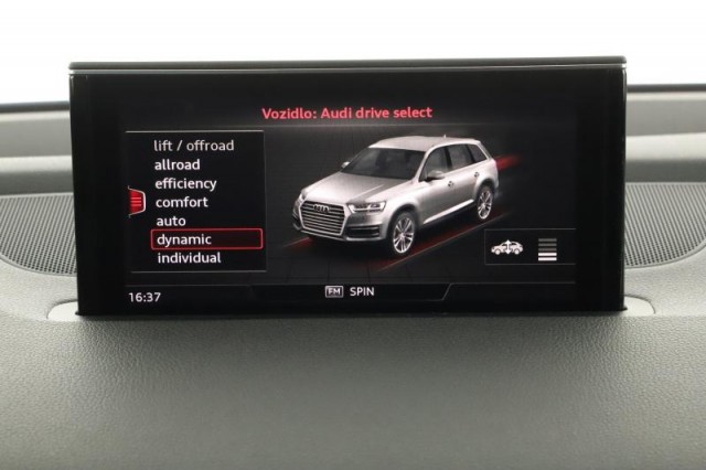Audi Q7  3.0 TDI 