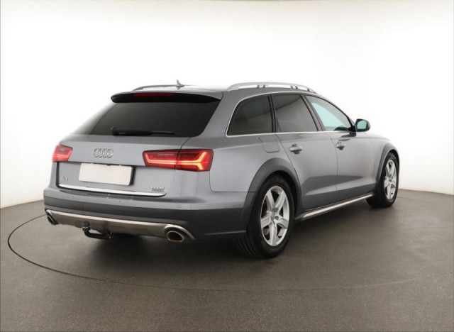 Audi A6 Allroad  3.0 TDI 