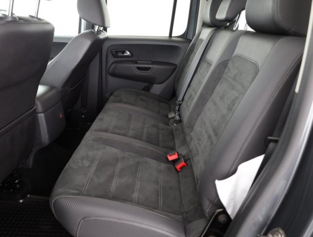 Volkswagen Amarok  V6 3.0 TDI Highline