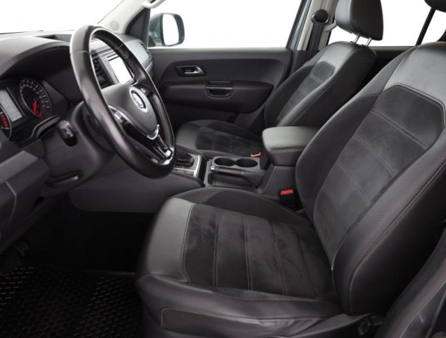 Volkswagen Amarok  V6 3.0 TDI Highline