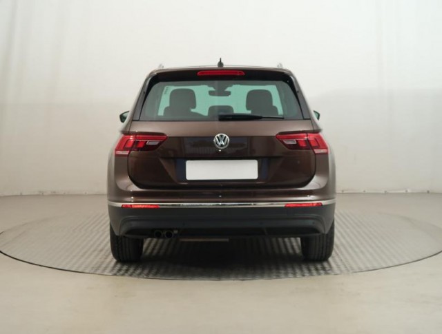Volkswagen Tiguan  2.0 TDI 