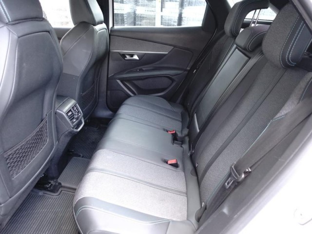 Peugeot 3008  1.5 BlueHDi Allure