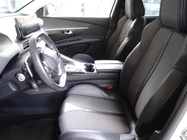 Peugeot 3008  1.5 BlueHDi Allure