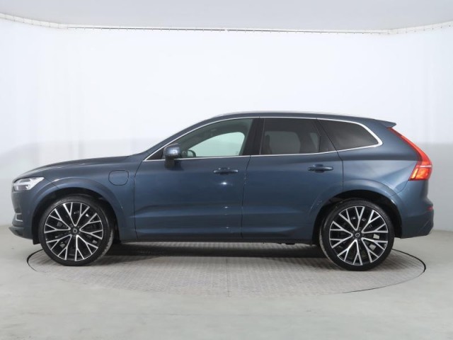 Volvo XC60  T8 Twin Engine Momentum