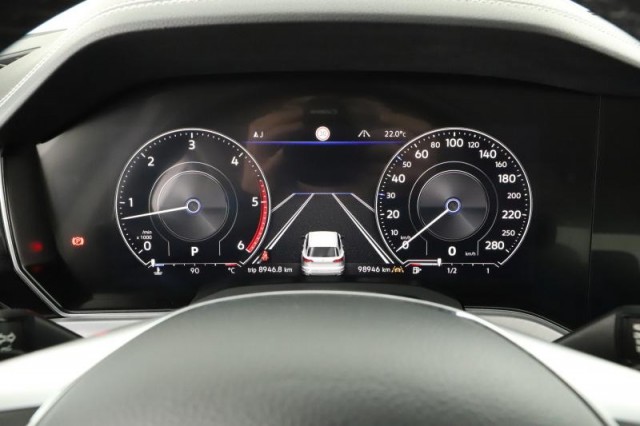 Volkswagen Touareg  3.0 TDI 