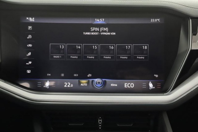 Volkswagen Touareg  3.0 TDI 