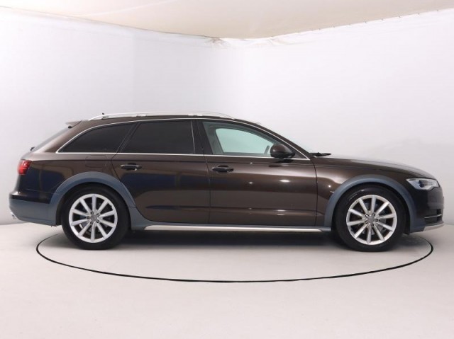 Audi A6 Allroad  3.0 TDI 