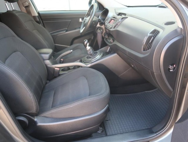 Kia Sportage  1.7 CRDi Silver