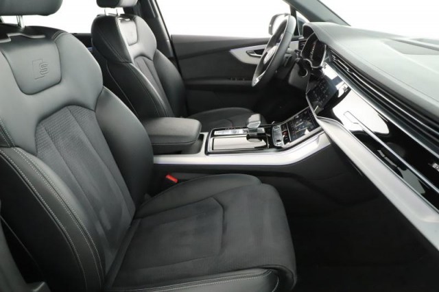 Audi Q7  50 TDI S-Line