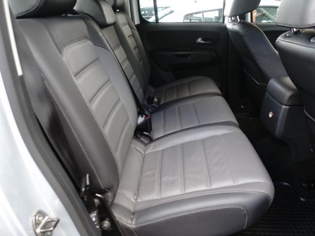 Volkswagen Amarok  V6 3.0 TDI Highline