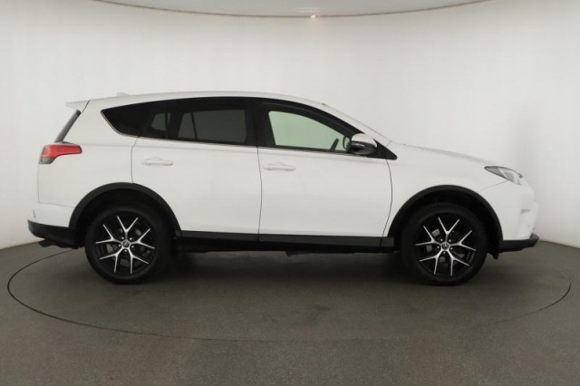 Toyota RAV 4  2.0 D-4D 