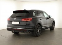 Volkswagen Touareg  3.0 TDI 