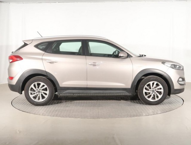 Hyundai Tucson  1.6 GDI 