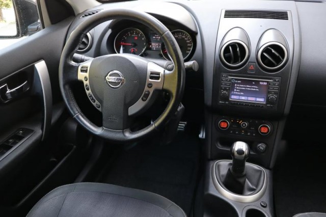 Nissan Qashqai  1.6 