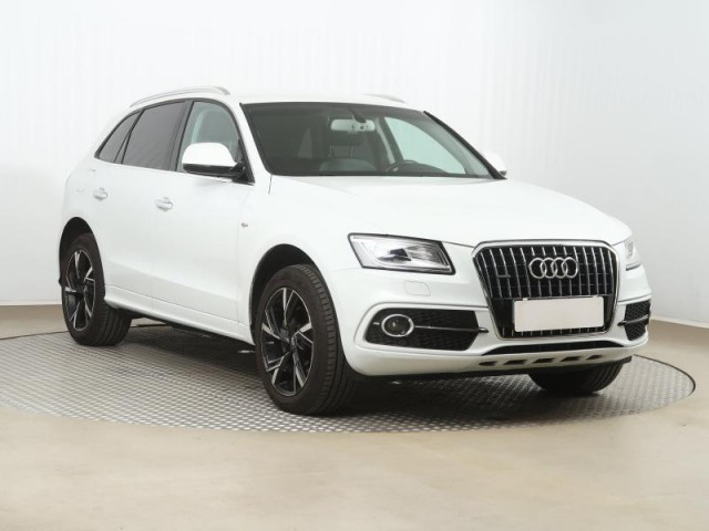 Audi Q5  2.0 TDI S line
