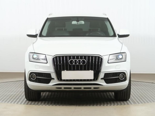Audi Q5  2.0 TDI S line