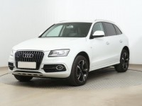 Audi Q5  2.0 TDI S line