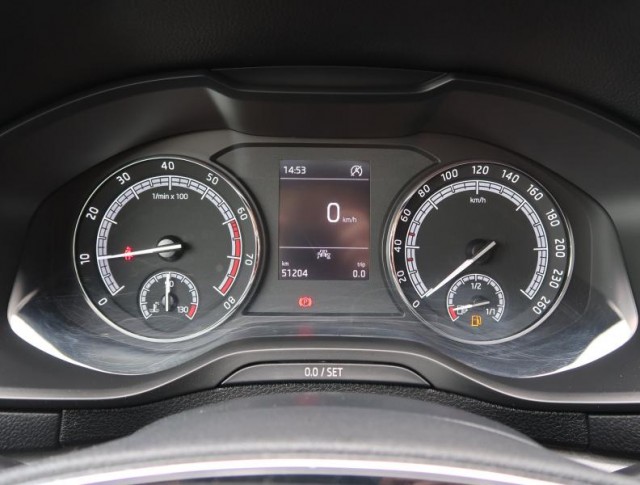 Škoda Karoq  1.0 TSI 