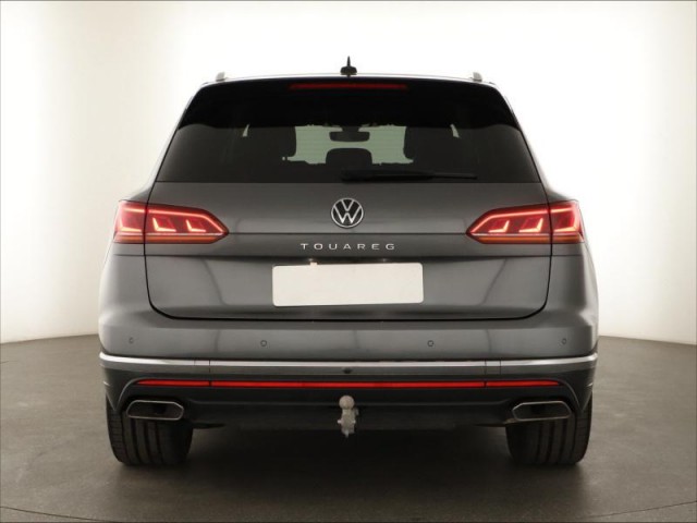 Volkswagen Touareg  3.0 TDI 