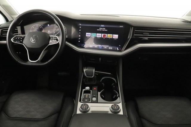 Volkswagen Touareg  3.0 TDI 