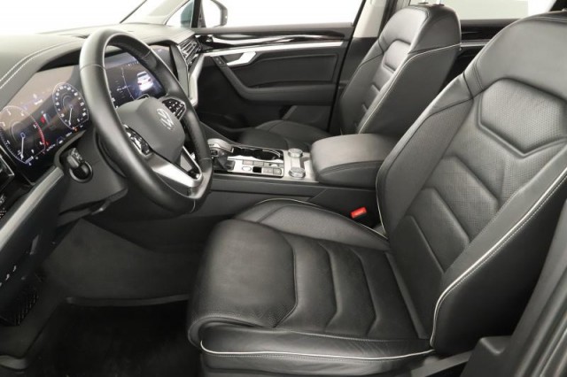 Volkswagen Touareg  3.0 TDI 