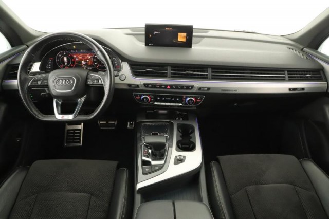 Audi Q7  3.0 TDI S-Line