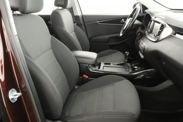 Kia Sorento  2.2 CRDi 