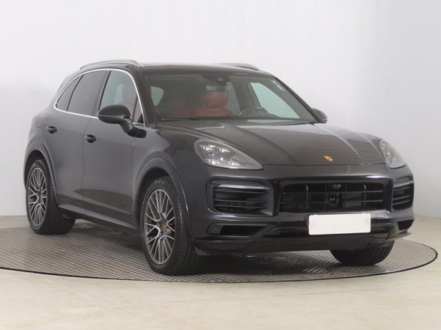 Porsche Cayenne  V6 