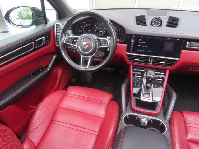 Porsche Cayenne  V6 
