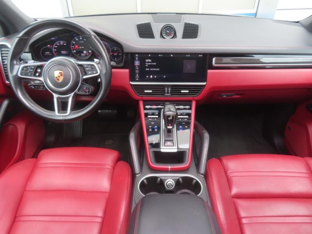 Porsche Cayenne  V6 