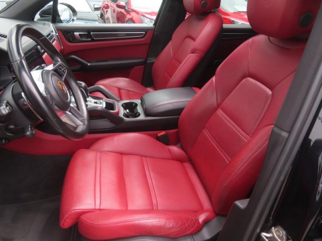 Porsche Cayenne  V6 