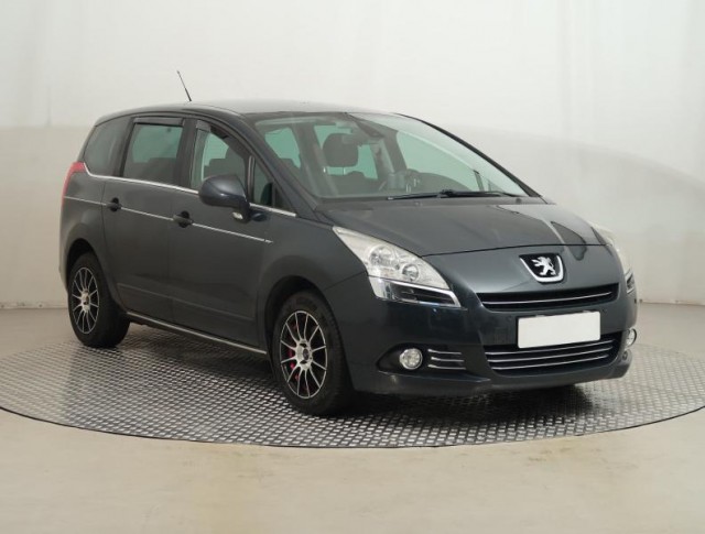 Peugeot 5008  1.6 HDi 