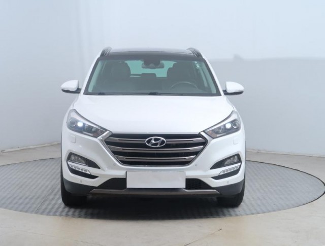 Hyundai Tucson  2.0 CRDi 
