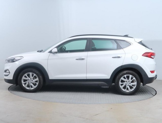 Hyundai Tucson  2.0 CRDi 