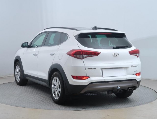 Hyundai Tucson  2.0 CRDi 