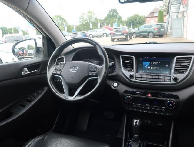Hyundai Tucson  2.0 CRDi 