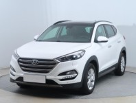 Hyundai Tucson  2.0 CRDi 