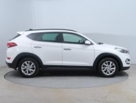 Hyundai Tucson  2.0 CRDi 