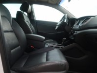 Hyundai Tucson  2.0 CRDi 