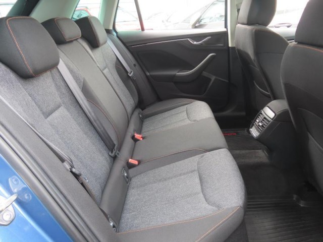 Škoda Kamiq  1.0 TSI Ambition