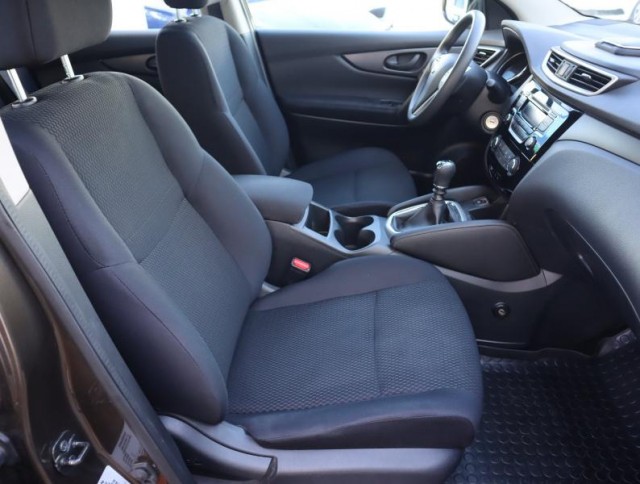 Nissan Qashqai  1.2 DIG-T 