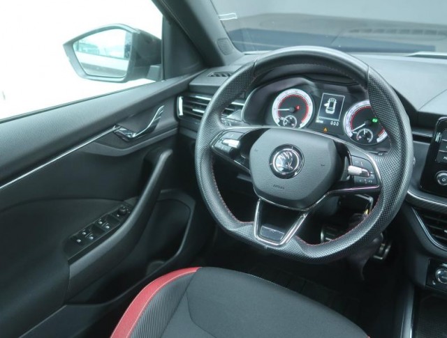 Škoda Kamiq  1.0 TSI Monte Carlo