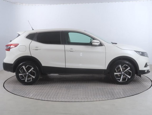 Nissan Qashqai  1.2 DIG-T 