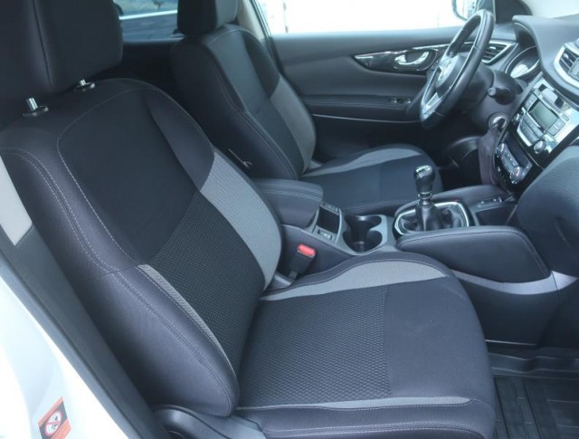 Nissan Qashqai  1.2 DIG-T 