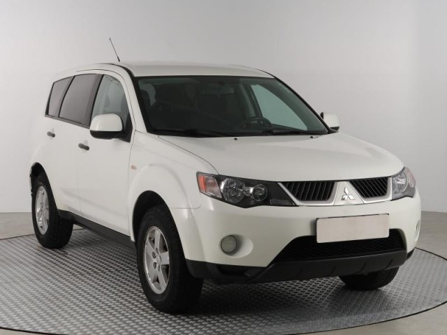 Mitsubishi Outlander  2.4 MIVEC 