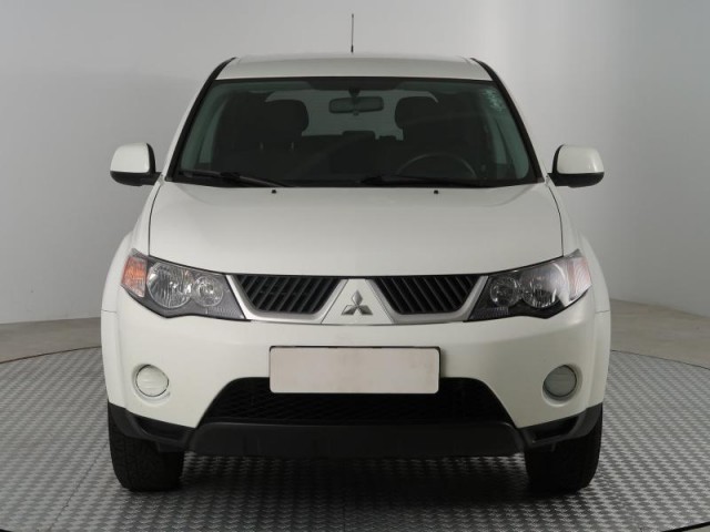 Mitsubishi Outlander  2.4 MIVEC 