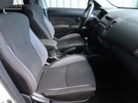 Mitsubishi Outlander  2.4 MIVEC 